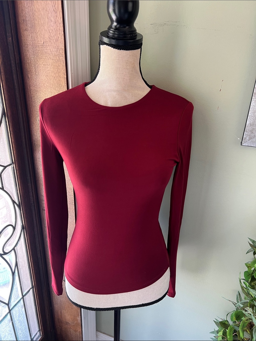 Daisy Slim-Fit Long Sleeve Crewneck Top - Burgundy